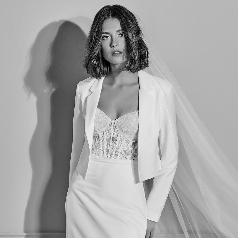 Brude jakker og sjaler til dit rådhusbryllup outfit kjole