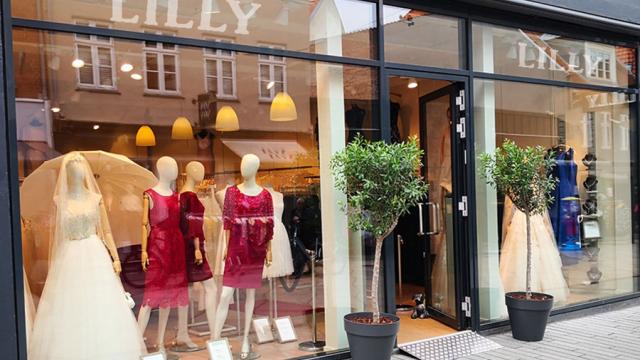 Invitation til at se de nye brudekjole tendenser hos LILLY