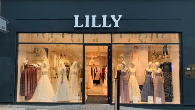 Invitation til at se de nye konfirmationskjoler hos LILLY